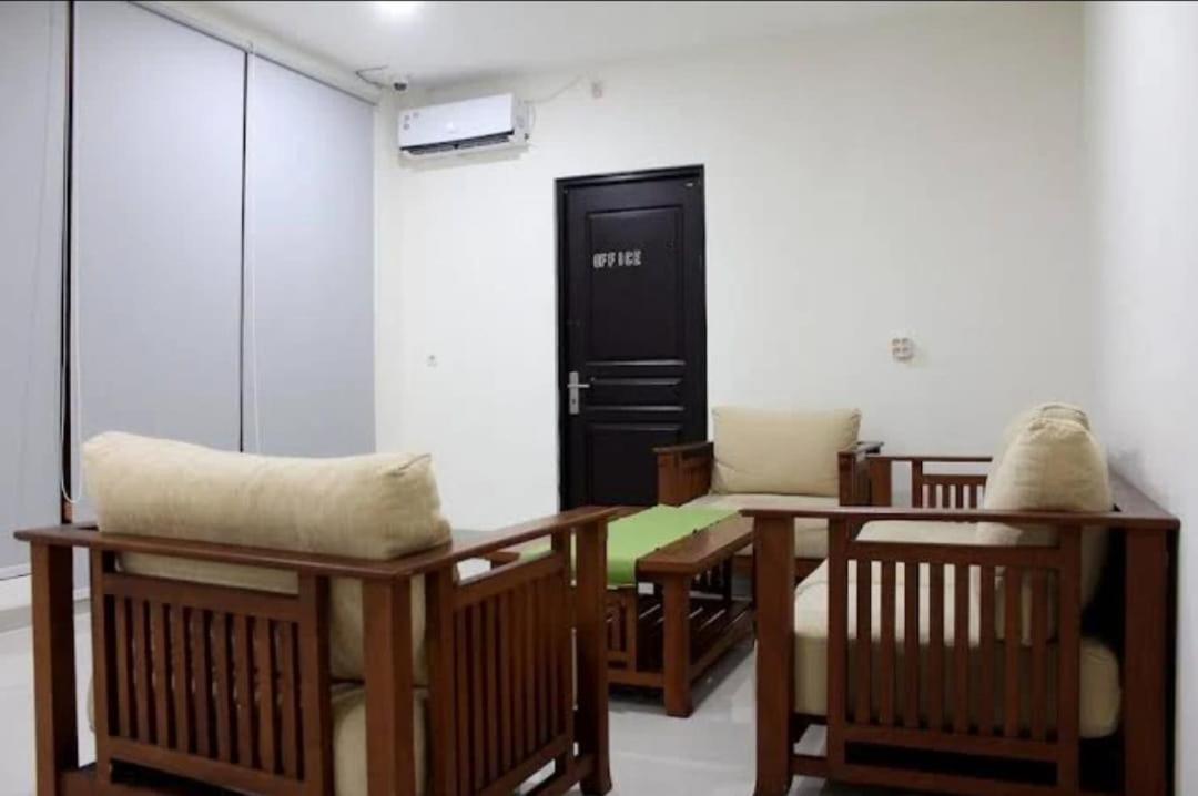 Guest House Permata Tawakal ジャカルタ エクステリア 写真